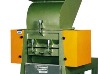 Plastic-Crushing-Machine