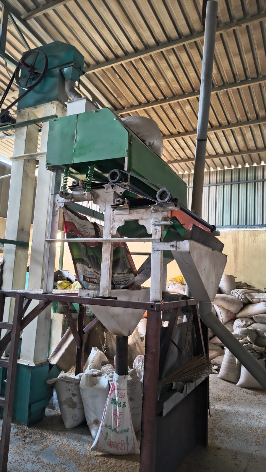 Cleaning and Grading Secondhand Machine