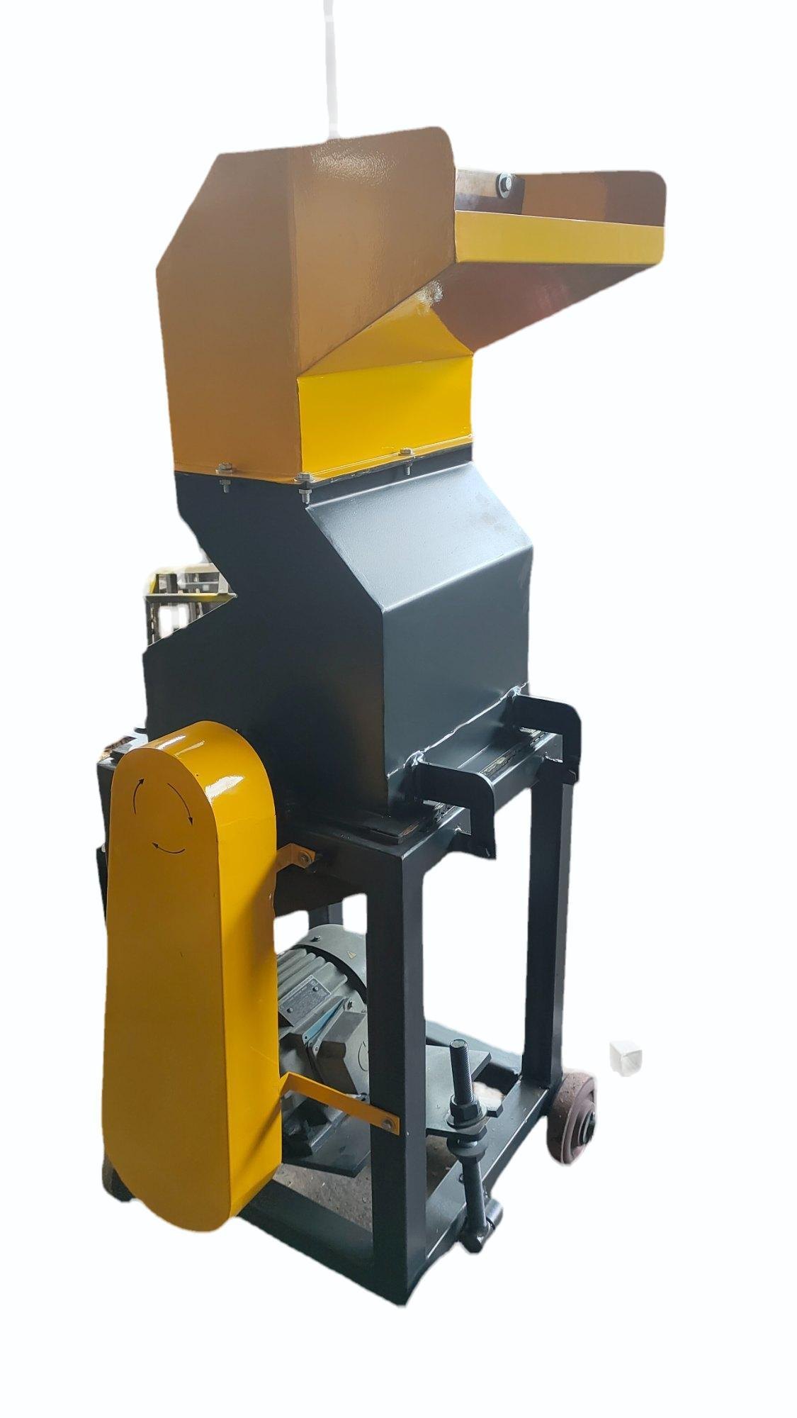 Cow Dung Powdering Machinery